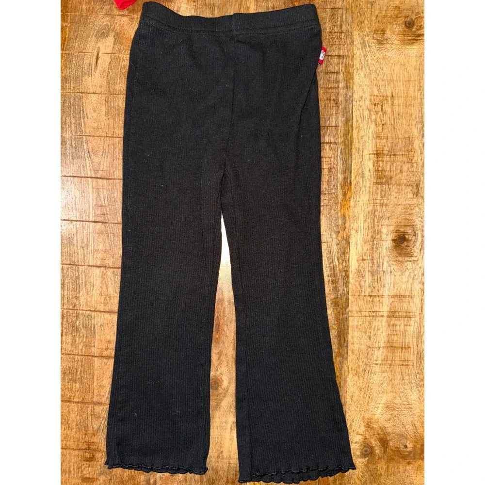 Sanrio Hello Kitty Red Sweatshirt and Black Ribbed Leggings Set 4T